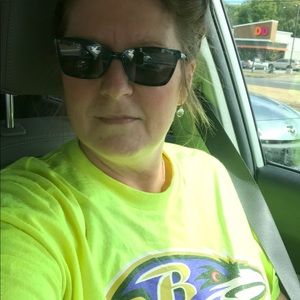 Meet your Posher, Tonya